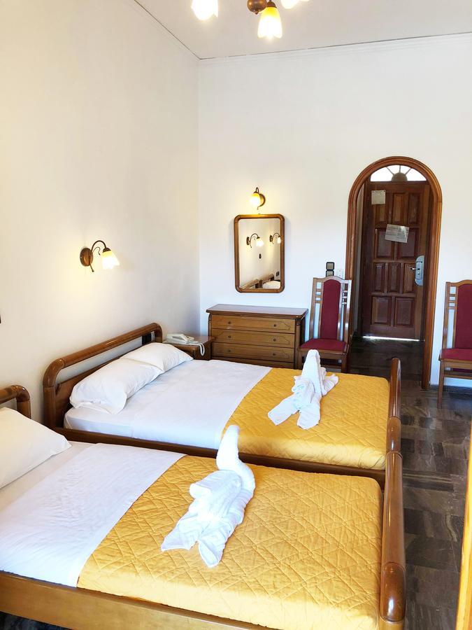 Regina Hotel Vasilatika  ภายนอก รูปภาพ