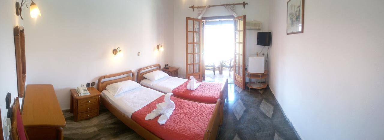 Regina Hotel Vasilatika  ภายนอก รูปภาพ