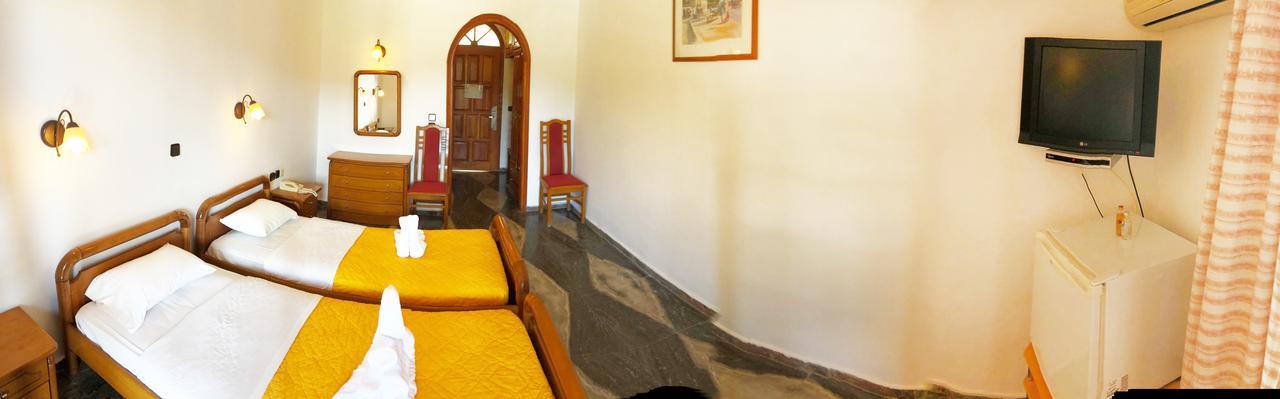 Regina Hotel Vasilatika  ภายนอก รูปภาพ